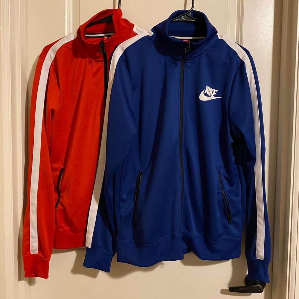 2 Nike Sportswear Zip up Medium